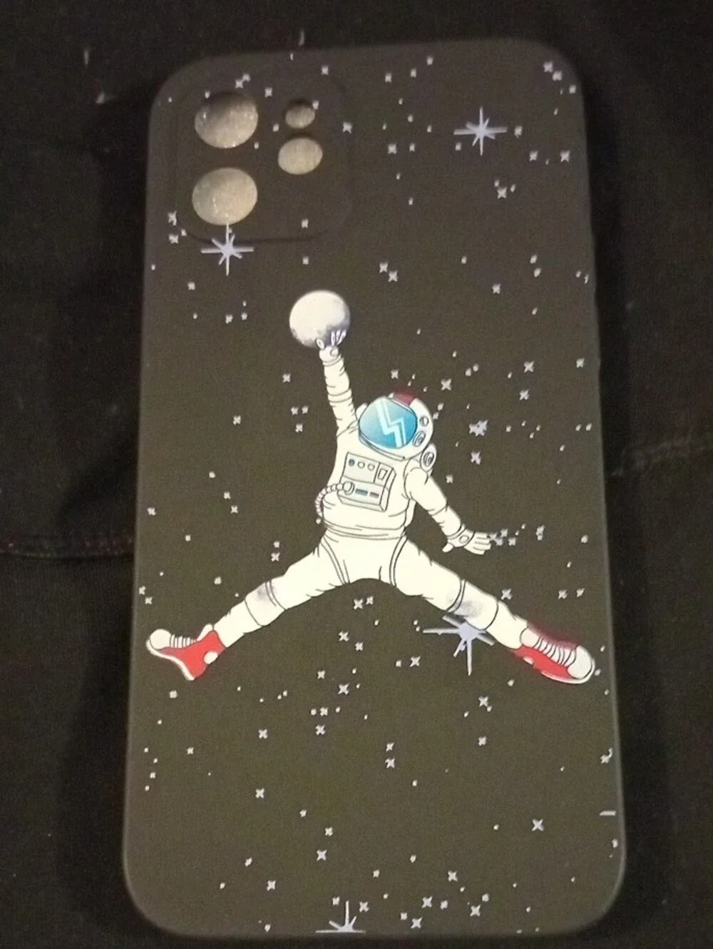 Iphone 11 Pro Max Black Astronaut Graphic Phone Case - Black